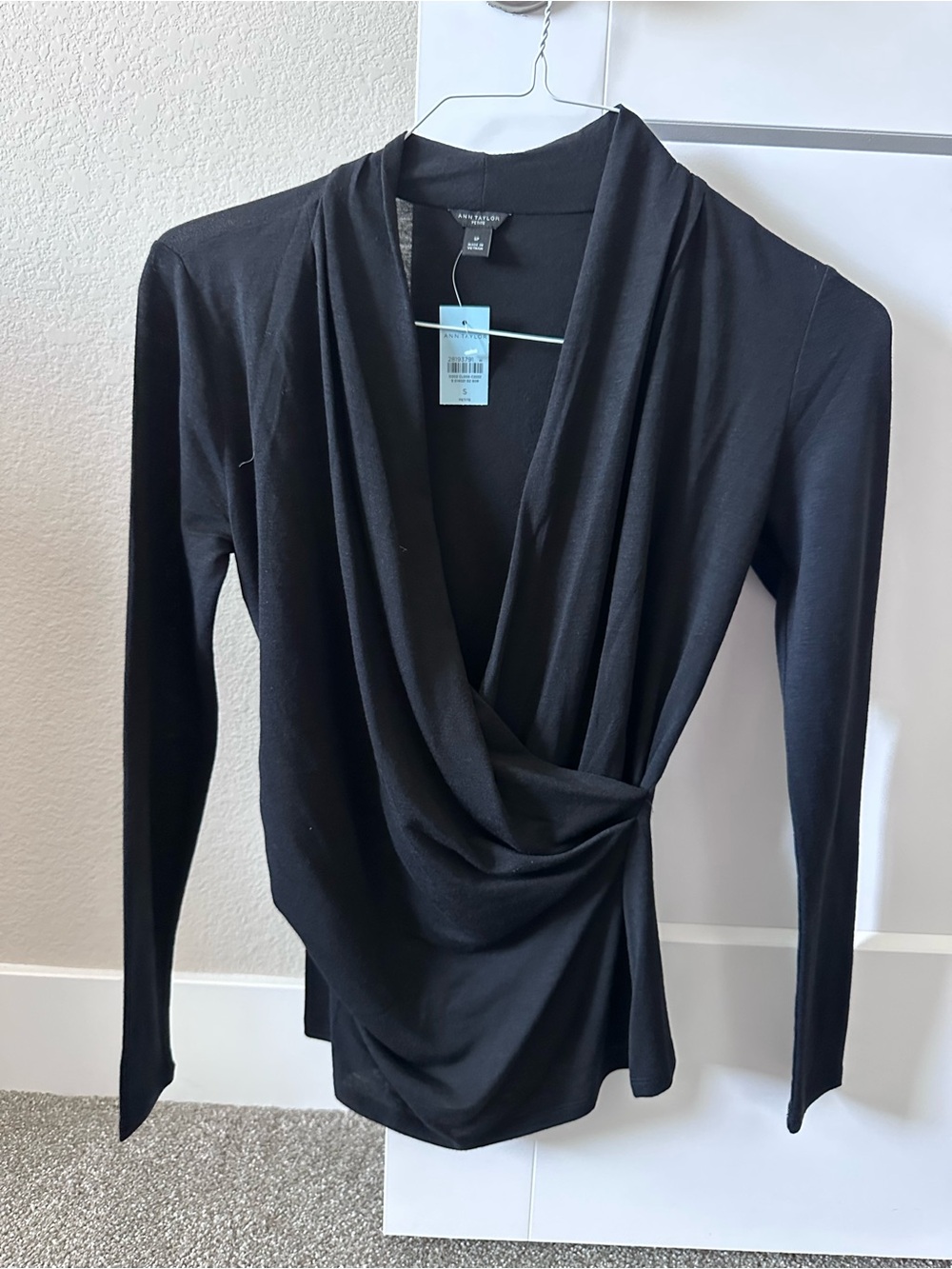 NWT Ann Taylor Petite Draped Wrap Top Black Long Sleeve Small Petite S